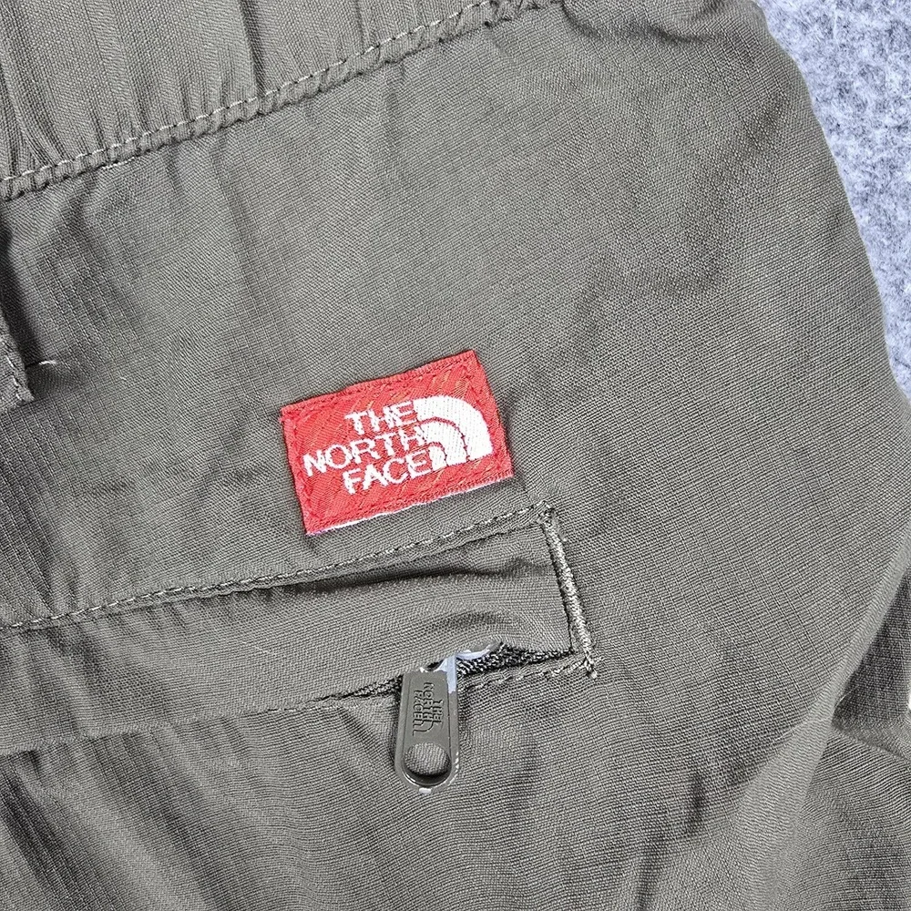 The North Face Shorts‎ Mens Large Green Cargo Hiking Quick Dry Nylon 10 Inch